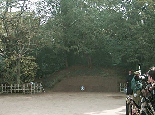 Îy