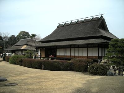 延養亭(えんようてい)と能舞台・栄唱の間(のうぶたい・えいしょうのま)